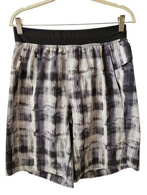 Lululemon T.H.E. Short Linerless Inseam 11" M